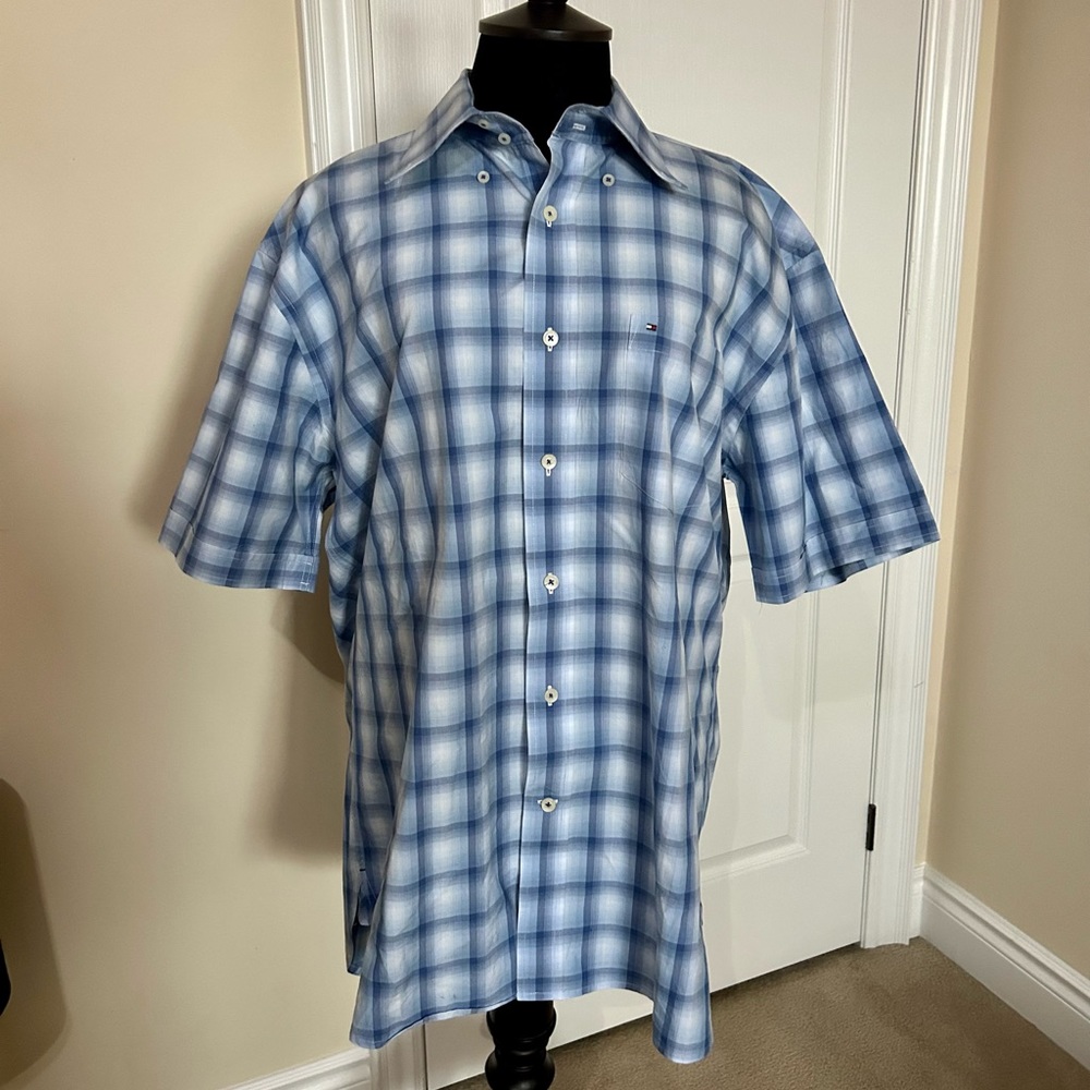MENS Tommy Hilfiger button down tee